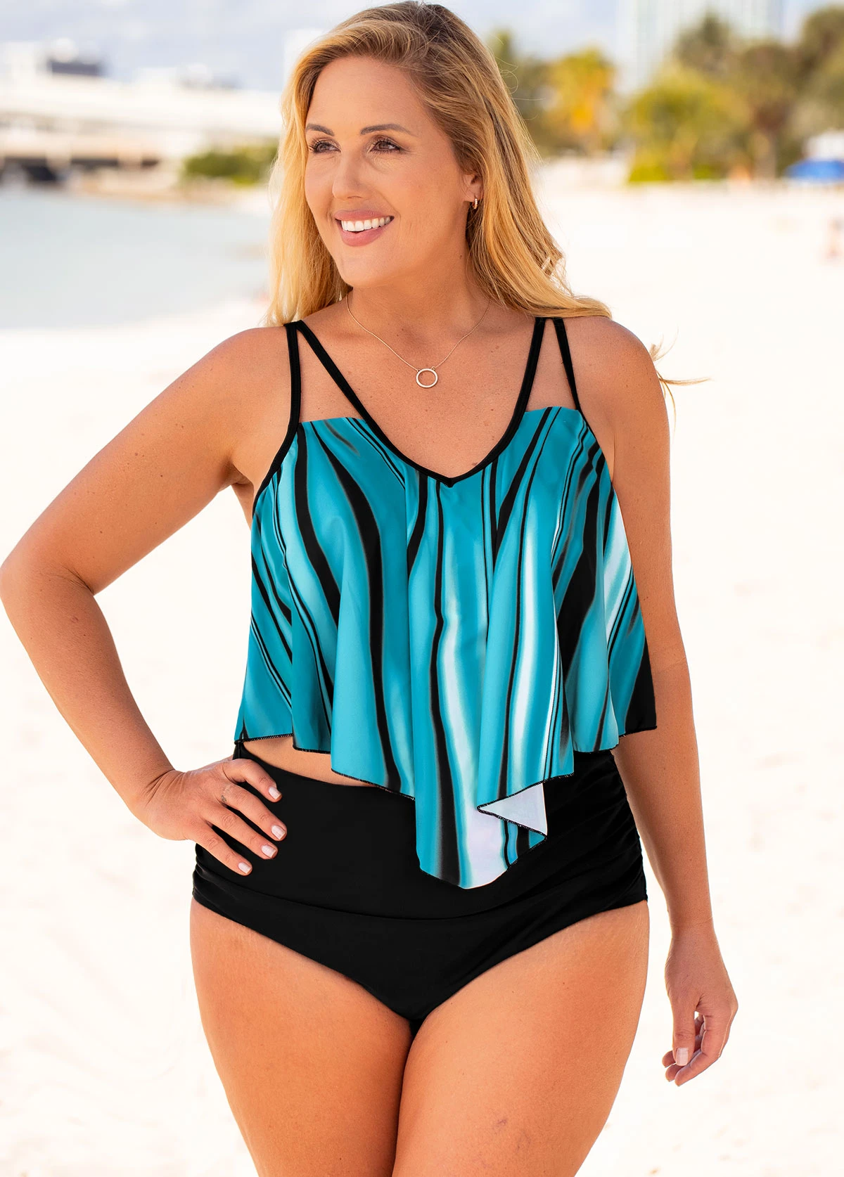 Printed High Waisted Plus Size Bikini Set 5 Printed High Waisted Plus Size Bikini Set - Image 3