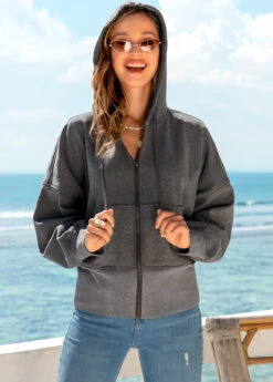 Pocket Drawstring Detail Zipper Closure Hoodie