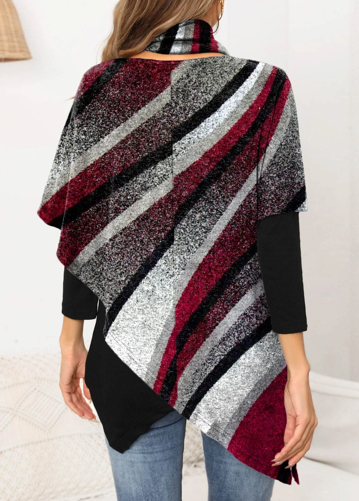 Asymmetric Hem Geometric Print 3/4 Sleeve Sweatshirt 4 Asymmetric Hem Geometric Print 3/4 Sleeve Sweatshirt - Image 2