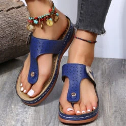 Toe Post Blue Low Heel Flip Slippers