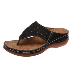 Black Toe Post Falt Flip Slippers