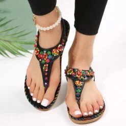 Ditsy Floral Black Toe Post Falt Sandals