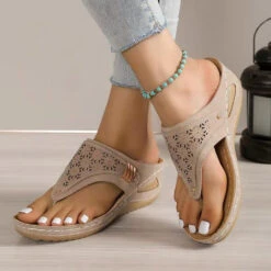Toe Post Low Heel Grey Flip Flops