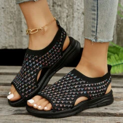 Black Peep Toe Geometric Print Low Heel Sandals